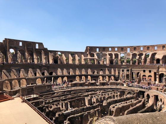 イタリア